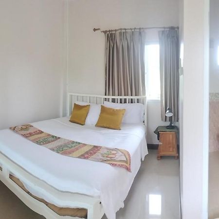 M-Plus Homestay Sukhothai Exterior photo